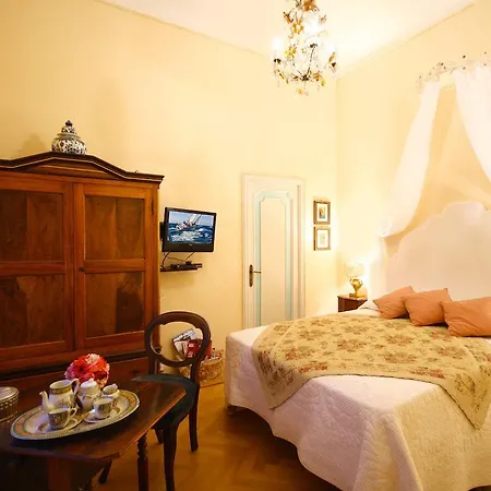 La Casa Di Anny Di Charme Oda ve Kahvaltı 4*