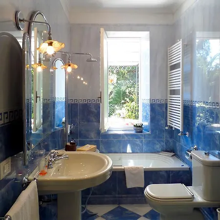 La Casa Di Anny Bed & Breakfast 3*