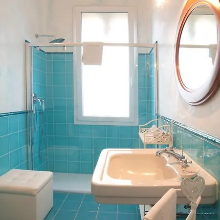 Oda ve Kahvaltı La Casa Di Anny Di Charme Diano Marina