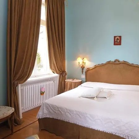 ベッド・アンド・ブレックファスト La Casa Di Anny Di Charme 4*